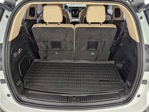 Certified 2022 Jeep Grand Cherokee L Limited w/ Luxury Tech Group II image 18