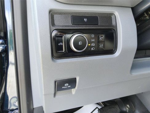 Certified 2024 Ford F350 XLT w/ 360-Degree Camera Package AWD/4WD image 24