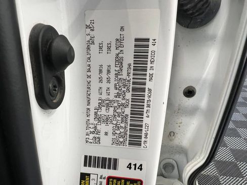 Used 2021 Toyota Tacoma TRD Off-Road w/ TRD Premium Off Road Package image 20