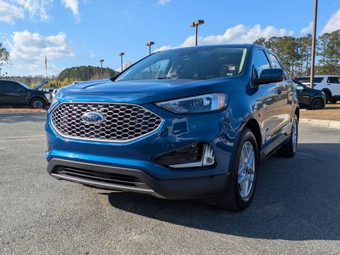 Certified 2024 Ford Edge SEL w/ Convenience Package image 8