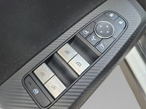 Used 2023 Mitsubishi Outlander SE Black Edition AWD/4WD image 15