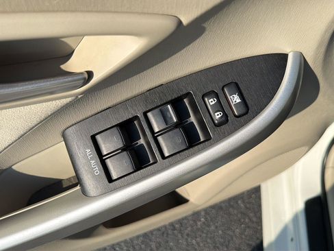 Used 2015 Toyota Prius Three FWD image 30