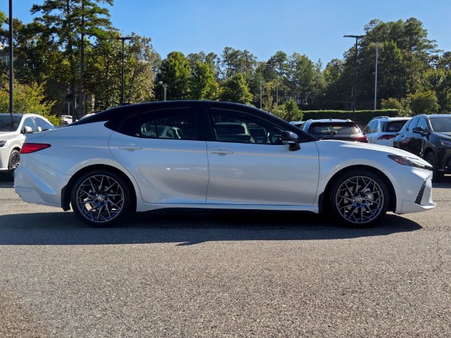 Used 2025 Toyota Camry XSE FWD image 6