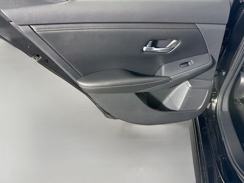 Used 2023 Nissan Sentra SR w/ Midnight Edition Package FWD image 26