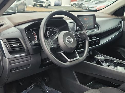 Used 2021 Nissan Rogue S AWD/4WD image 12