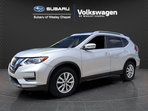 Used 2019 Nissan Rogue SV FWD image 3