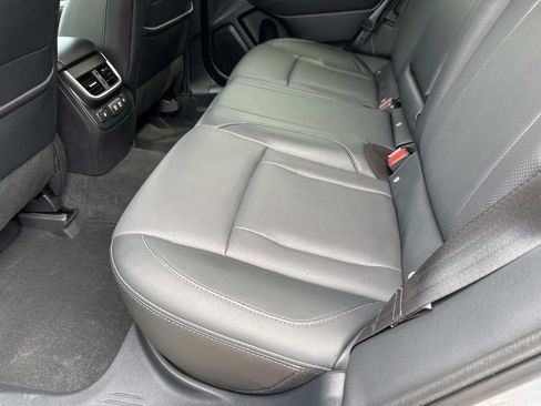 Used 2022 Subaru Outback Limited AWD/4WD image 15