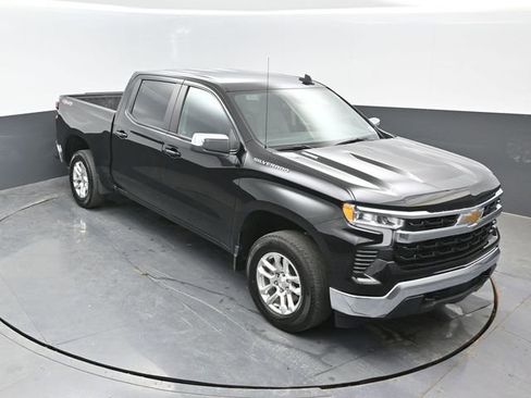 Used 2024 Chevrolet Silverado 1500 LT AWD/4WD image 15