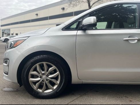 Used 2020 Kia Sedona EX image 7