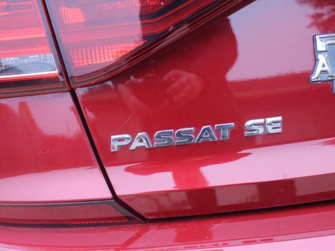 Used 2017 Volkswagen Passat 1.8T SE image 43