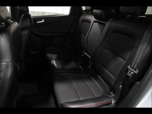 Certified 2023 Ford Escape ST-Line w/ Tech Pack #1 AWD/4WD image 19