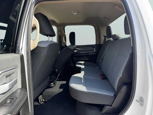 Used 2019 RAM 3500 Big Horn image 35