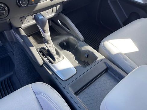 New 2025 Nissan Frontier SV image 22