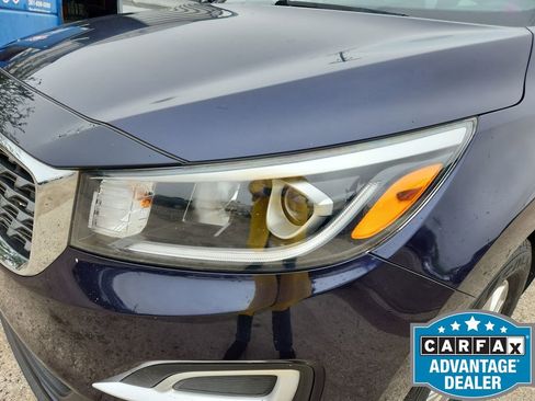 Used 2020 Kia Sedona LX image 28