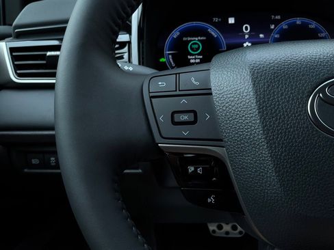 New 2026 Toyota Camry XSE FWD image 33