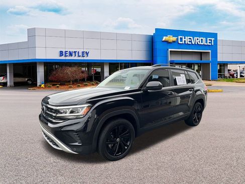 Used 2022 Volkswagen Atlas SE image 1