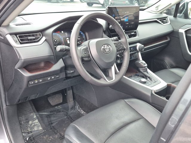 Used 2023 Toyota RAV4 Limited w/ Limited Grade Weather Package AWD/4WD image 4