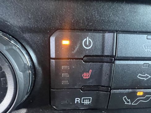 Used 2015 Ford F150 XLT w/ Equipment Group 302A Luxury image 12