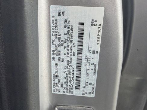 Used 2018 Lincoln MKC Select w/ Select Plus Package AWD/4WD image 24