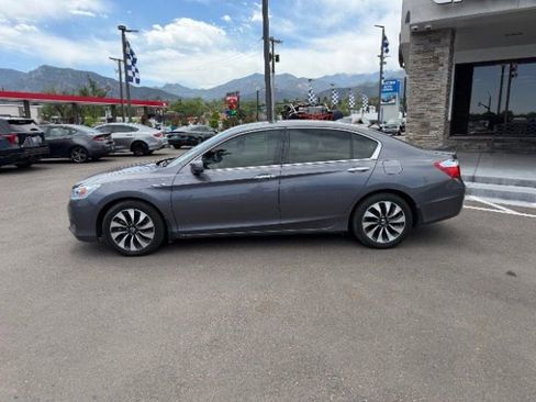 Used 2015 Honda Accord Touring image 5