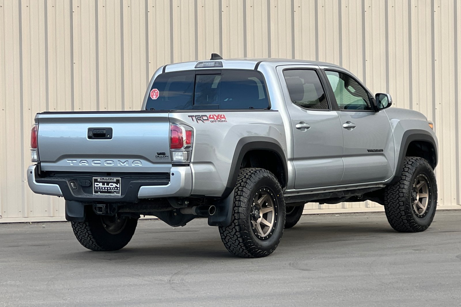 Used 2022 Toyota Tacoma TRD Off-Road AWD/4WD image 7