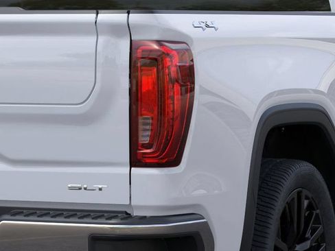 New 2026 GMC Sierra 1500 SLT AWD/4WD image 12
