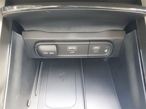 New 2025 Kia Telluride S image 36