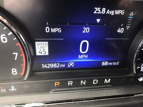 Used 2020 Ford Explorer XLT w/ Equipment Group 202A AWD/4WD image 24