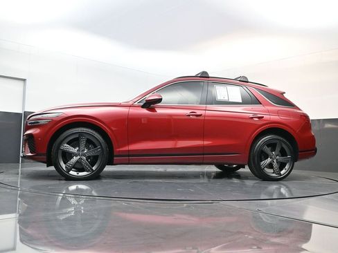 Used 2025 Genesis GV70 3.5T Sport w/ Sport Advanced Package AWD/4WD image 20