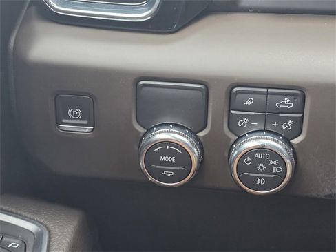 Certified 2022 GMC Sierra 1500 Denali w/ Technology Package image 33