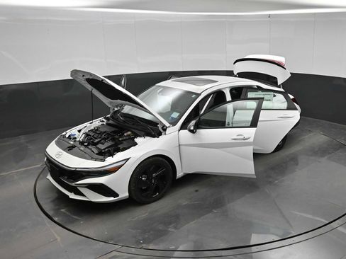 New 2026 Hyundai Elantra SEL Sport FWD image 46