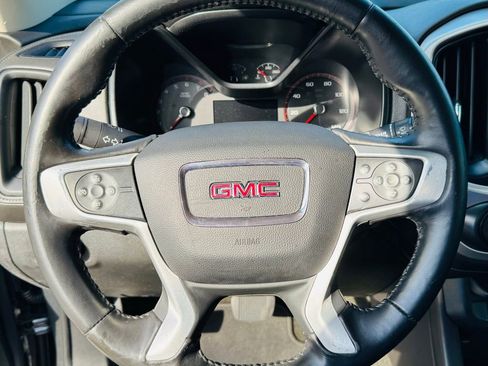 Used 2016 GMC Canyon SLE image 10