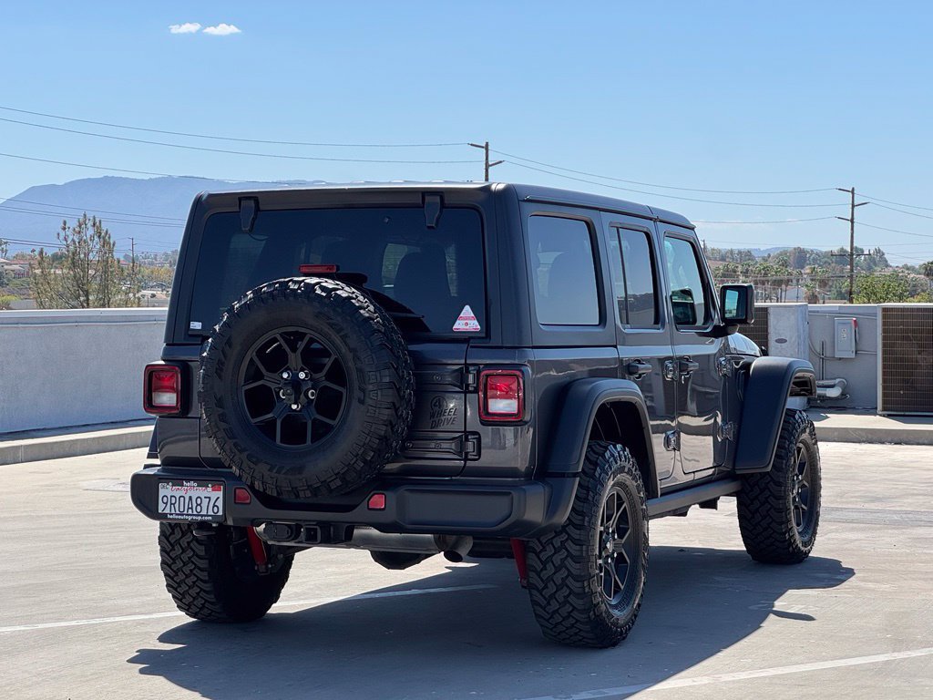 Used 2025 Jeep Wrangler Unlimited Sport AWD/4WD image 32