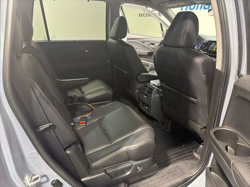Used 2022 Honda Pilot Touring image 37