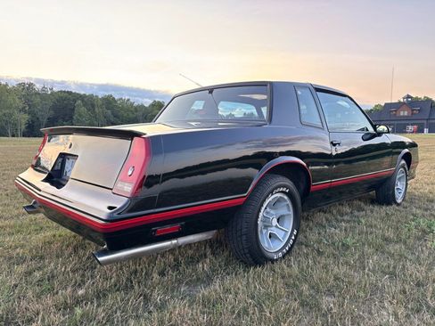 Used 1988 Chevrolet Monte Carlo SS RWD image 5