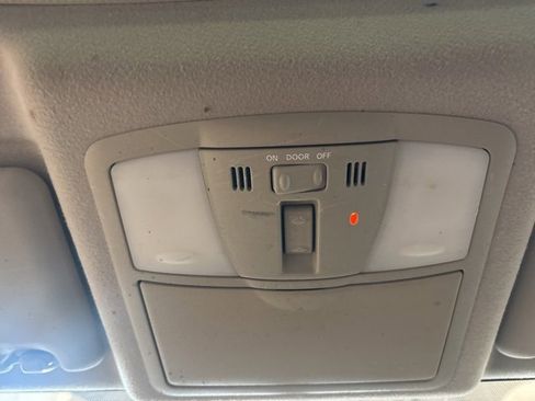 Used 2012 Nissan Rogue SL image 26