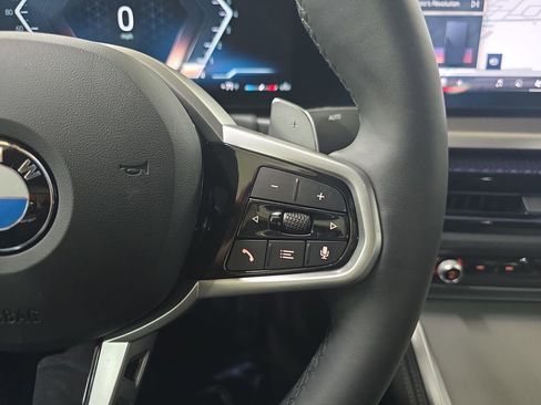 Used 2025 BMW 230i Coupe w/ M Sport Package image 21