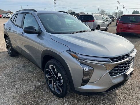 New 2026 Chevrolet Trax RS FWD image 9