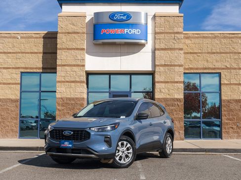 Used 2023 Ford Escape Active w/ Tech Pack #1 image 2