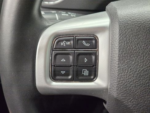 Used 2013 Dodge Challenger R/T RWD image 18