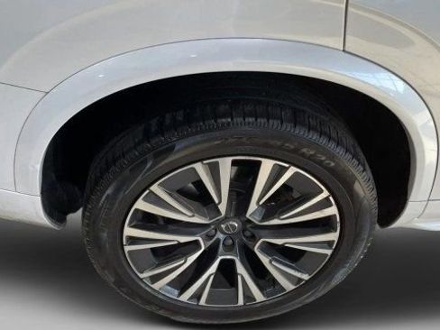 Used 2021 Volvo XC90 T5 Momentum w/ Climate Package image 21