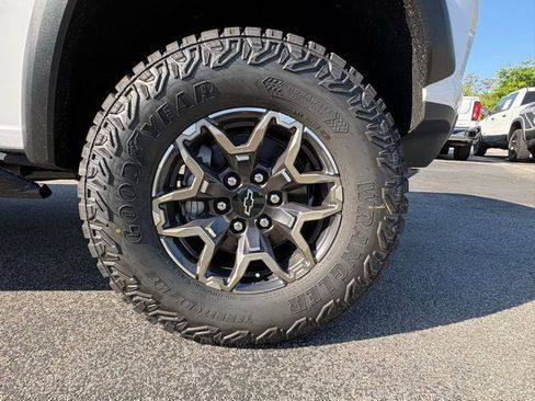 New 2026 Chevrolet Colorado ZR2 AWD/4WD image 10