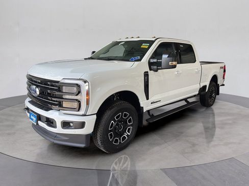 Used 2026 Ford F250 Platinum AWD/4WD image 1