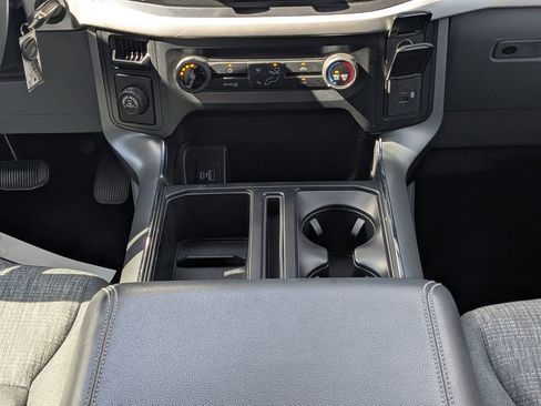 Used 2022 Ford F150 XLT RWD image 17