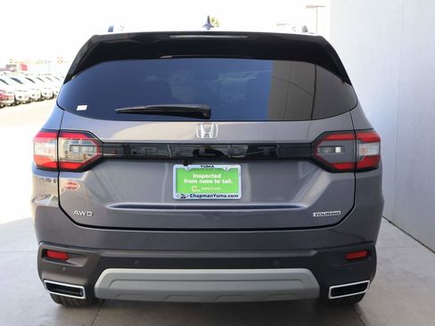 Used 2024 Honda Pilot Touring image 4