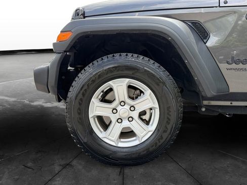Used 2022 Jeep Wrangler Unlimited Sport AWD/4WD image 14