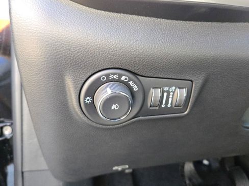 New 2026 Jeep Compass Limited image 25