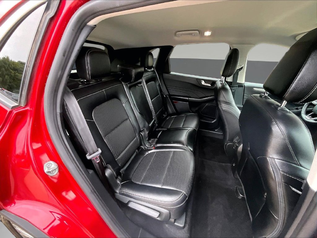 Used 2022 Ford Escape SEL w/ Technology Package AWD/4WD image 28