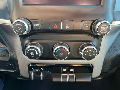 Used 2024 RAM 2500 Big Horn image 24