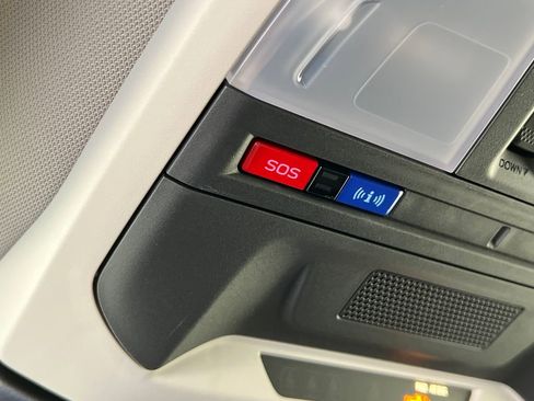 Used 2025 Subaru Crosstrek 2.5i Limited w/ Popular Package #3A image 43